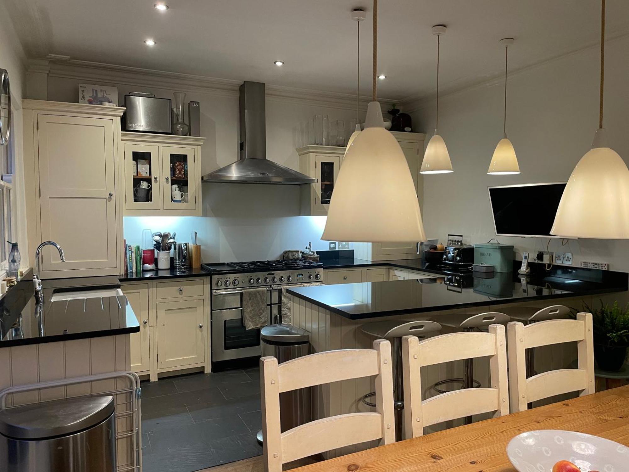 3 Bed Home Sleeps 6 Free Parking Brighton Ngoại thất bức ảnh